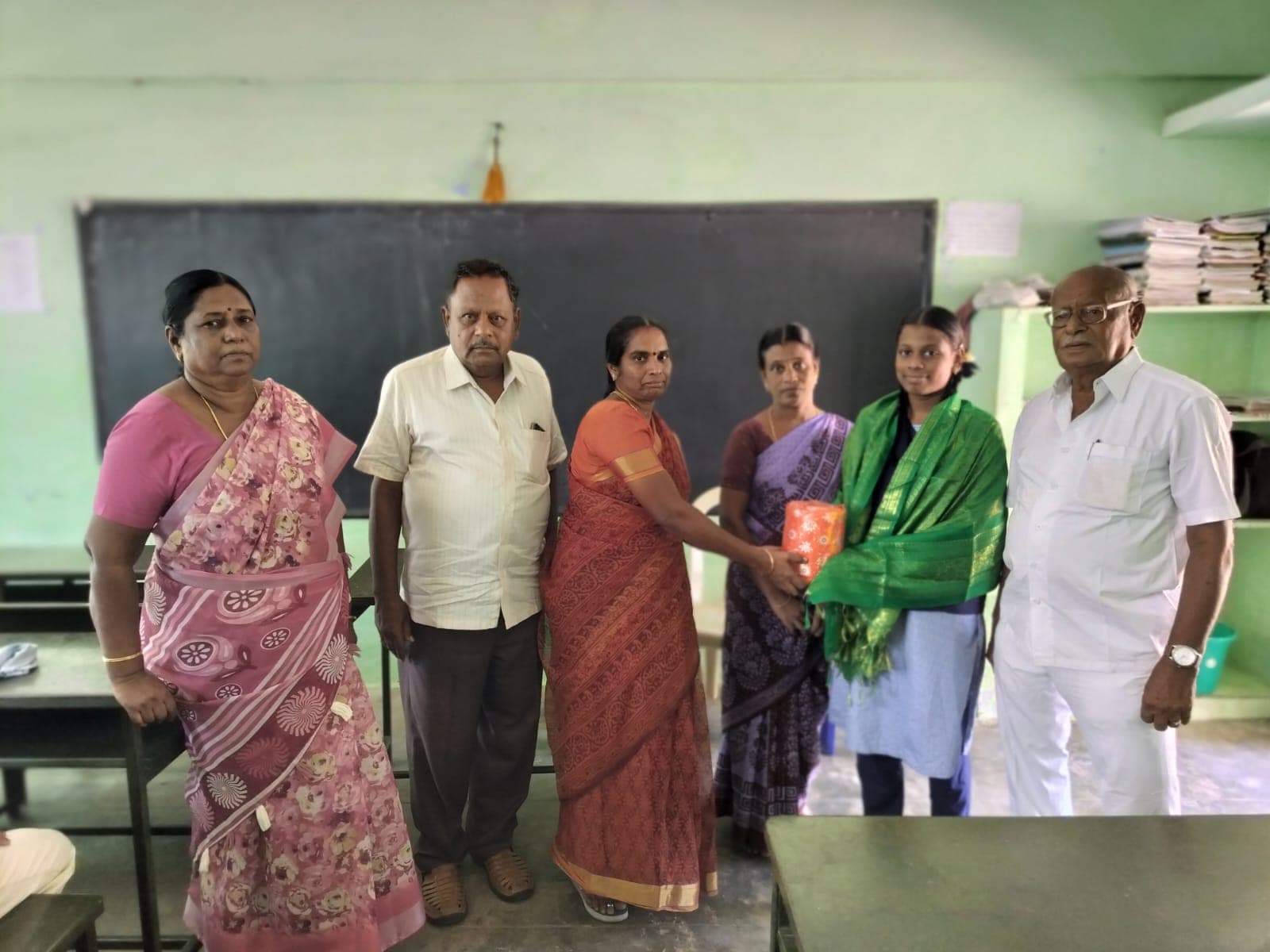 SCHOOL X Standard Toppers